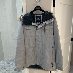NWT GREY VOLCOM SKI / SNOW JACKET